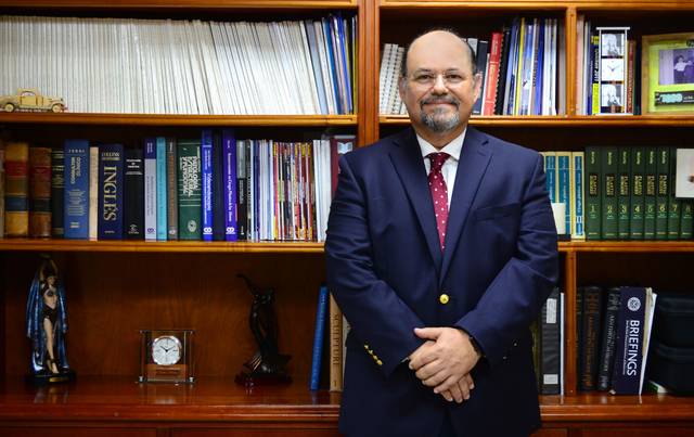 Dr. Gustavo Naranjo Méndez