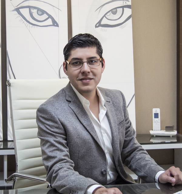 Dr. Fernando Maximiliano Martinez Ruiz