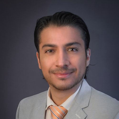 Dr. Rodrigo Merino Arellano