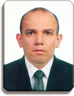 Dr. Julio Cesar Moreno Flores