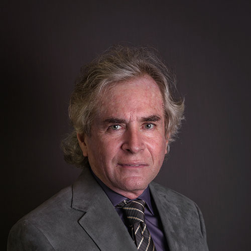 Dr. Alejandro Moya Leija