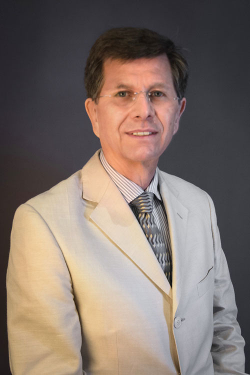 Dr. Raul Figueroa García