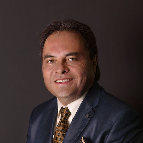 Dr. Ernesto Theurel Sangeado
