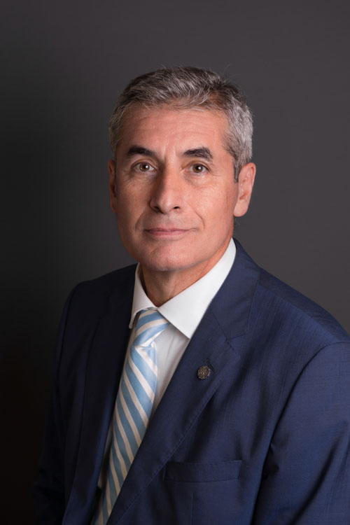 Dr. Mario Carranza García
