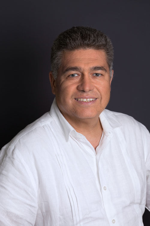 Dr. Roberto Matabuena Tamez