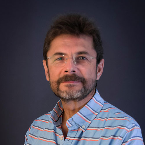 Dr. Raul Ricaño Rueda