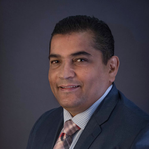 Dr. César A. Moisés Galan